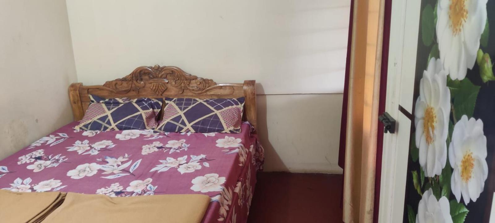 Danny'S Den Villa Мадикери Екстериор снимка