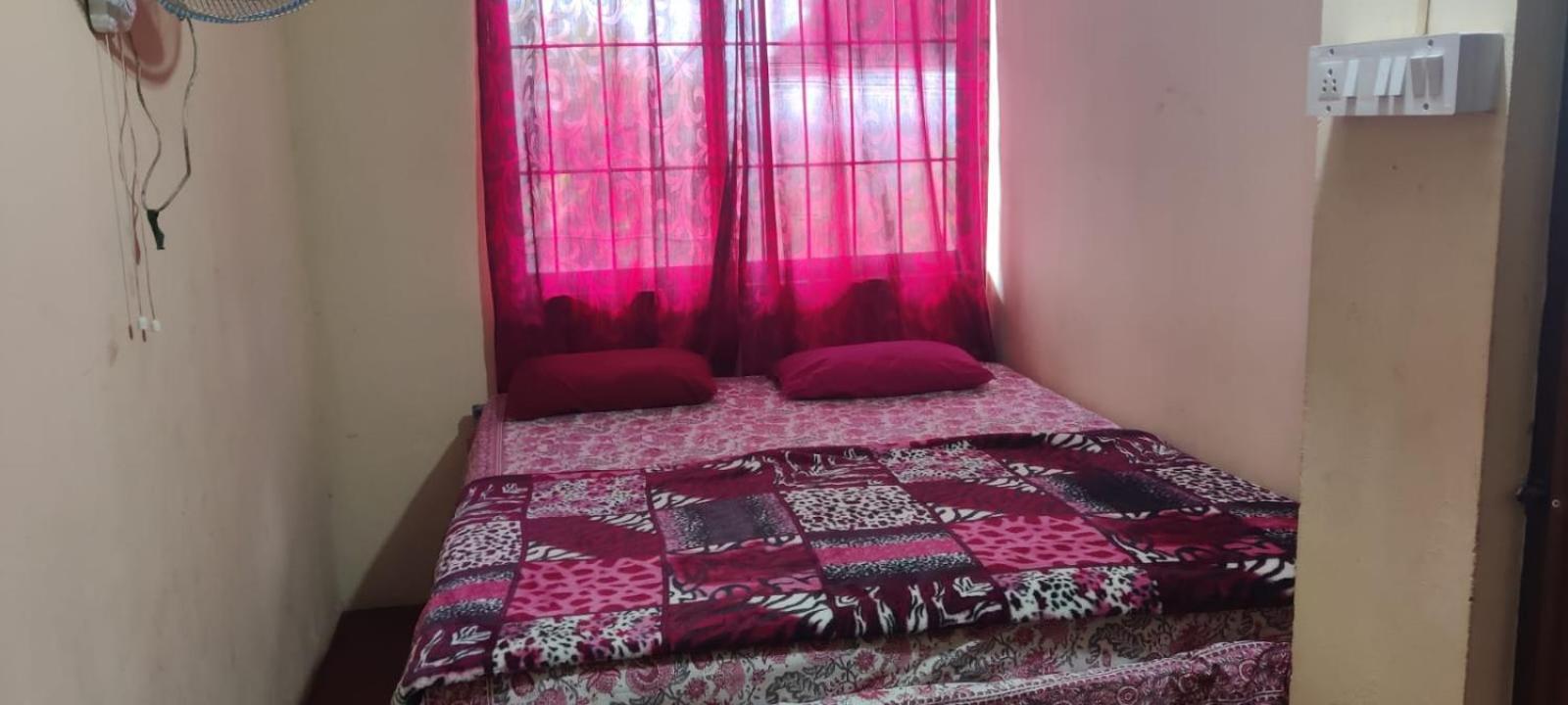 Danny'S Den Villa Мадикери Екстериор снимка