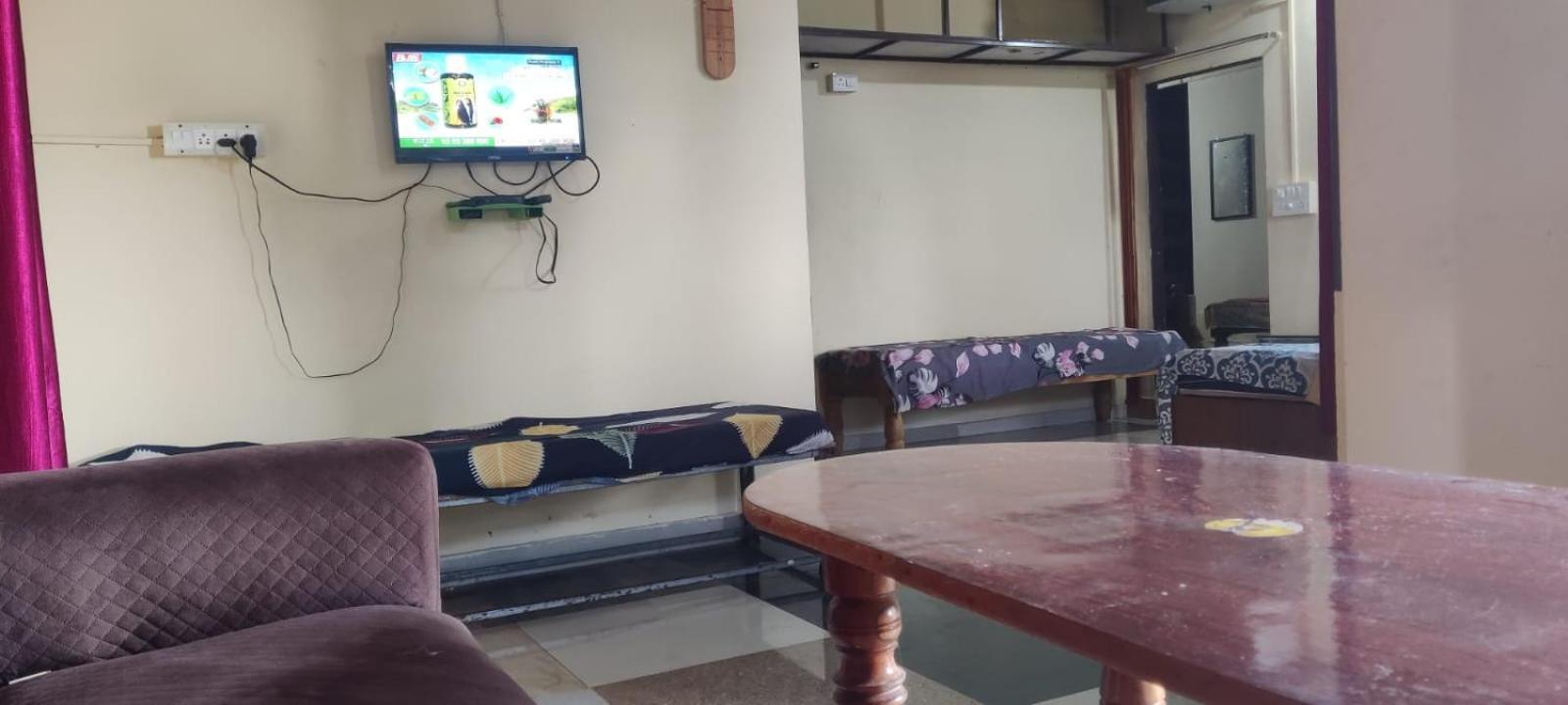Danny'S Den Villa Мадикери Екстериор снимка